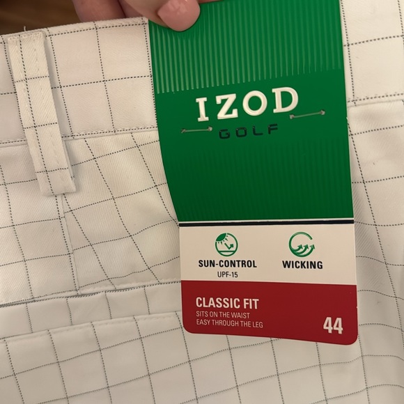 IZOD | NWT Golf shorts - Picture 9 of 10